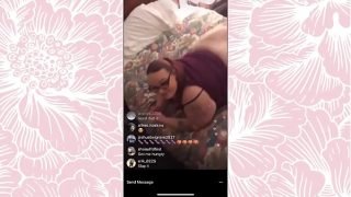 Bbw red3 Shaking Her Ass on Instagram Live.